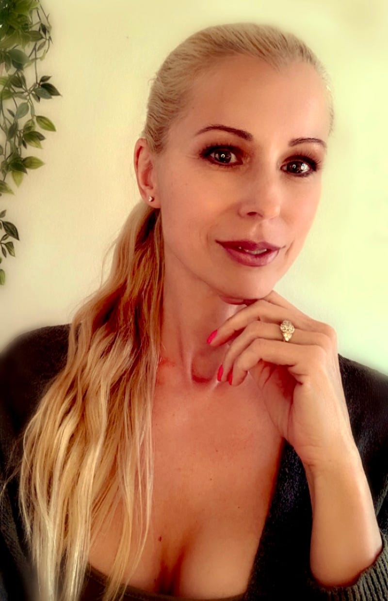 Nagelstudio, Nailstudio, Bäretswil ZH, Nagelstudio Bäretswil ZH, Wimpernlifting, Wimpernwelle, Fusspflege, Pedicure, Pediküre, Wimpernfärben, Pronails, Jolifin, PMU, Propolis, Podofit, Maria Schweizer AG, Jenny Swiss, UV-Colorgele, French Nails, Colornails,Nailcosmetic, Brauen, Brauen färben, Brauen zupfen, Enthaaren